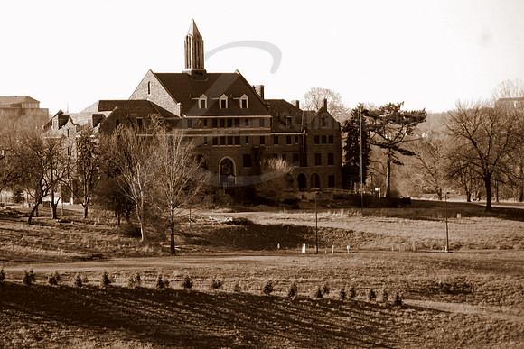 House on the hill - B&W